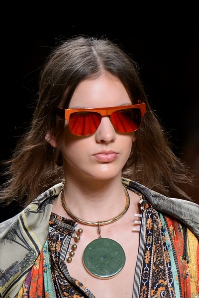 تسوقي اكسسوارت ملونة لإطلالة جنونية هذا الموسم