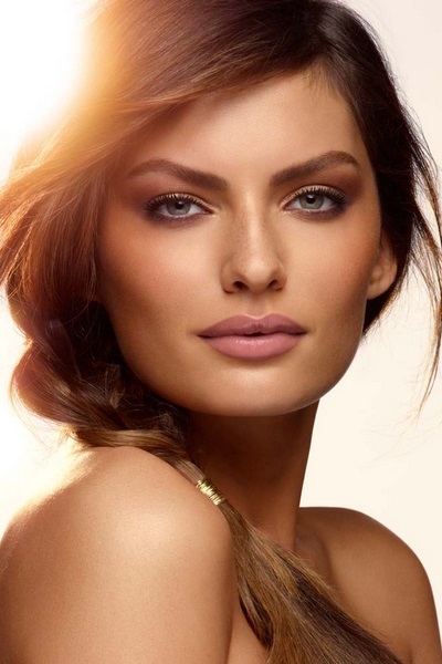 تسوقي أجمل تدرجات ظلال العيون البرونزية المرفقة لرمضان 2019
