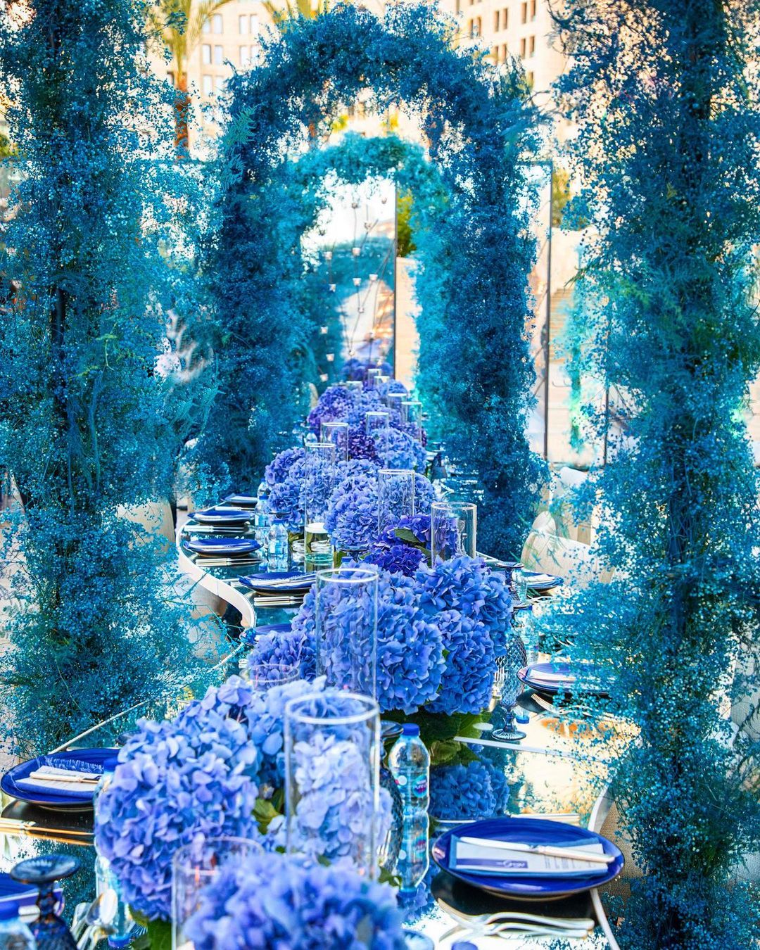 ديكور زفاف ملوكي باللون الأزرق من تنفيذ My Event Design