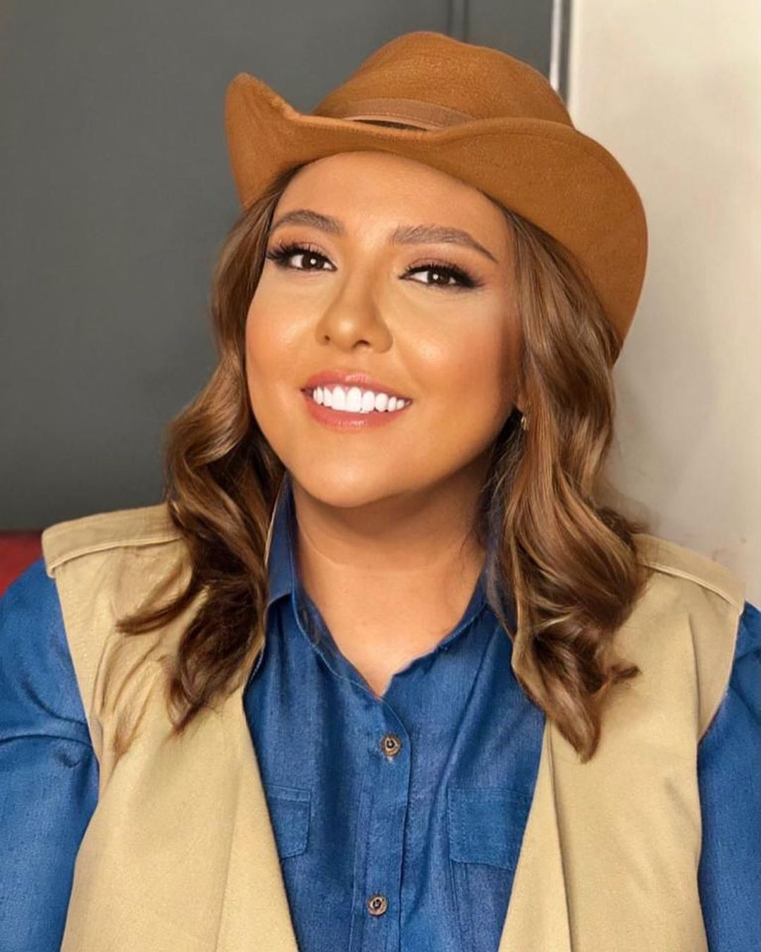 مي كساب ظهرت في فيديو كليب مع زوجها أوكا