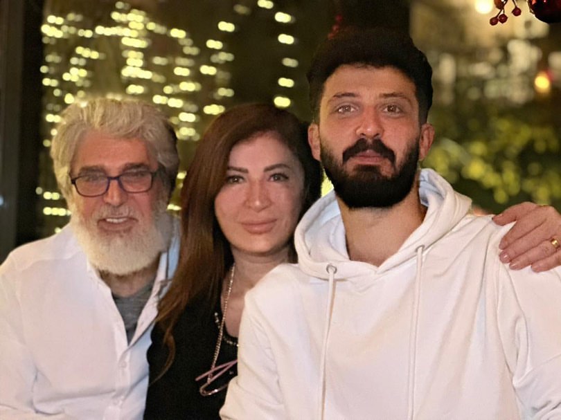 عباس النوري مع أسرته