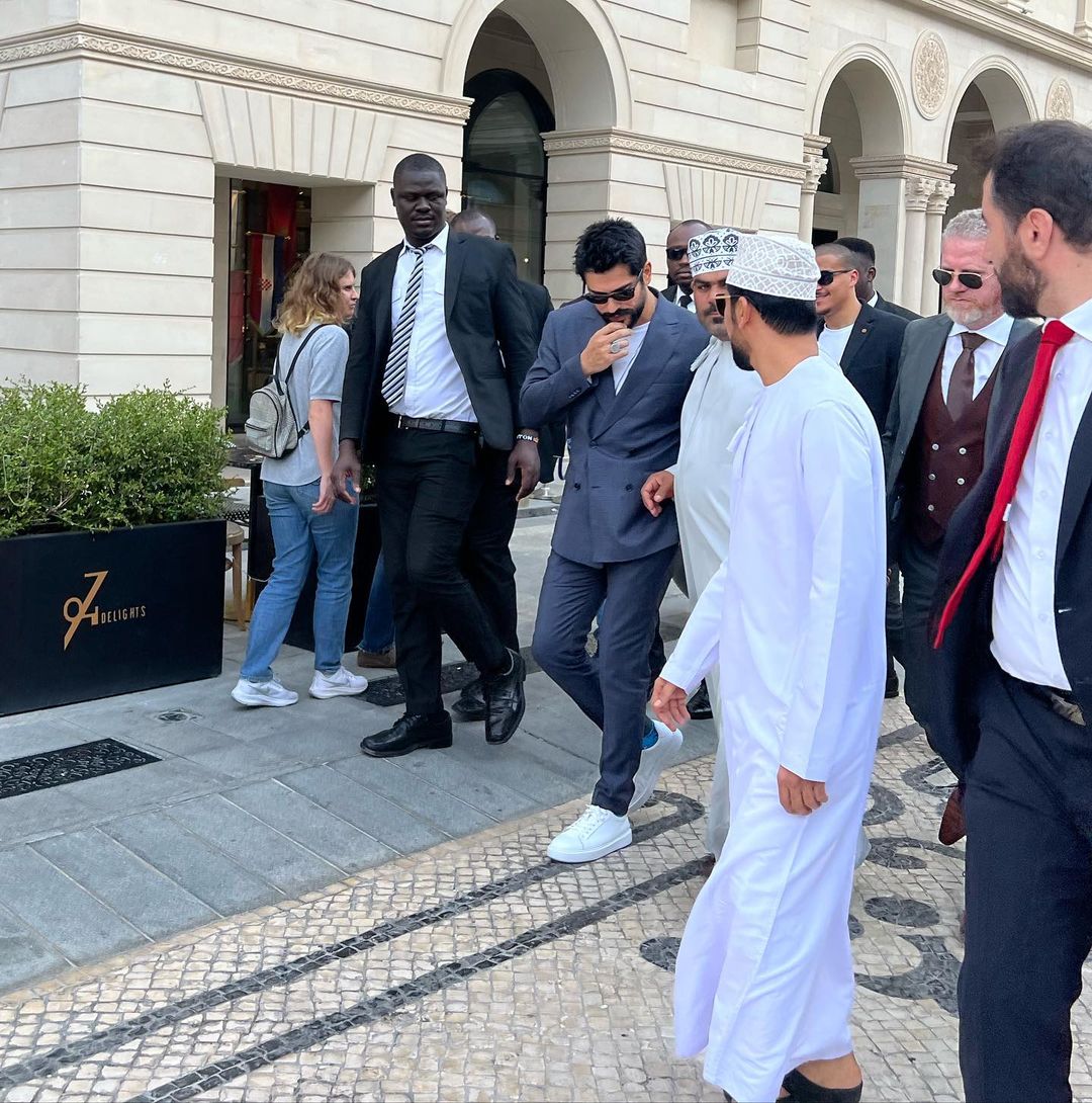 الممثل التركي بوراك أوزجيفيت