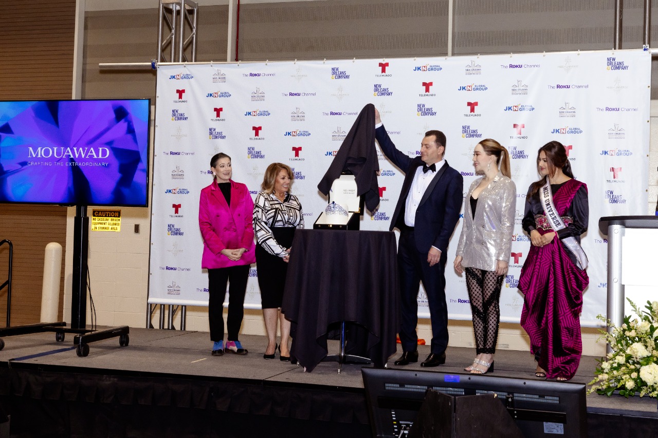 الكشف عن تاج معوض الملكي Mouawad MISS UNIVERSE Force for Good Crown 