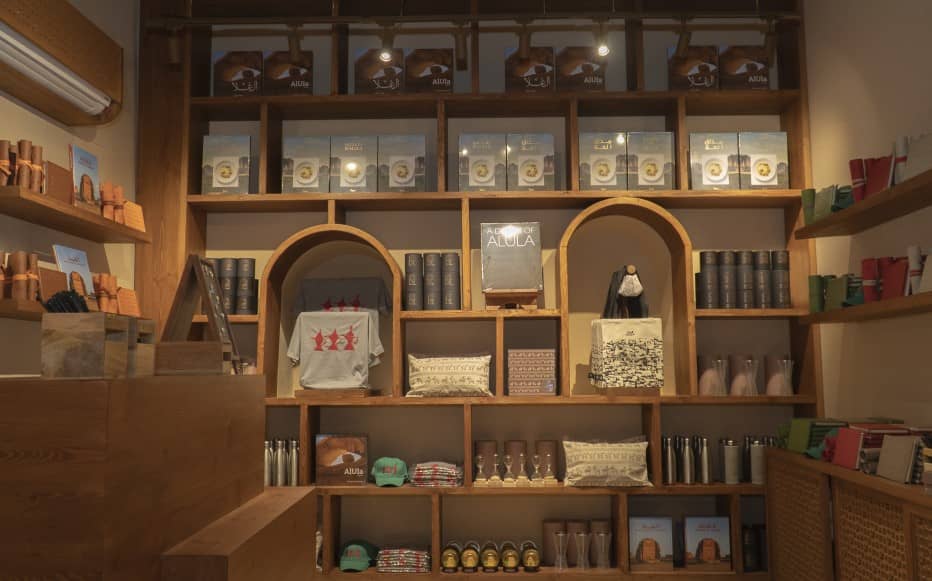  بضائع متنوعة تنتظرك في سوق بلدة العلا القديمة 