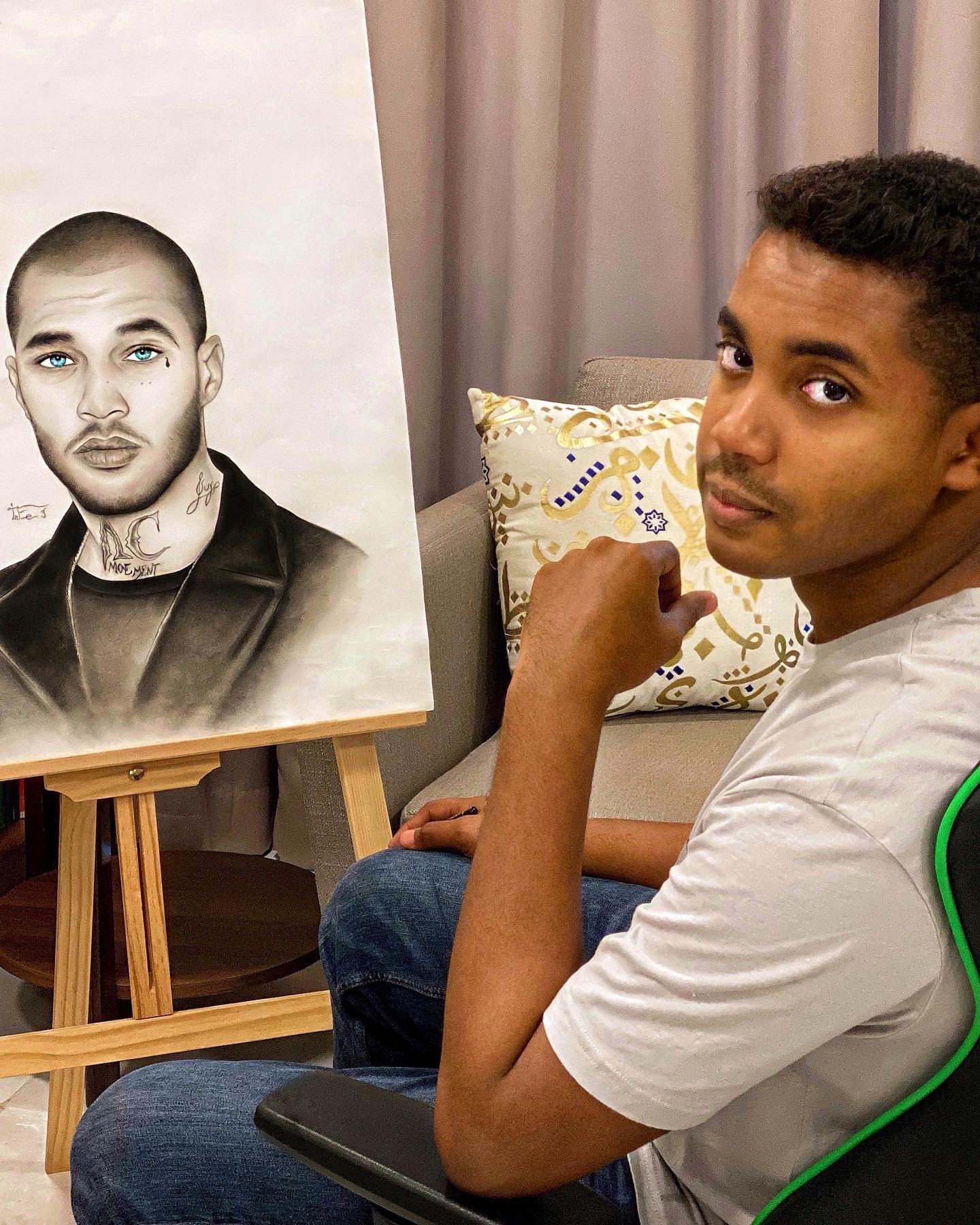  إبداع طارق بلدينا لا يتوقف وطموحه يتواصل من أجل تقديم المزيد من اللوحات المميزة. 