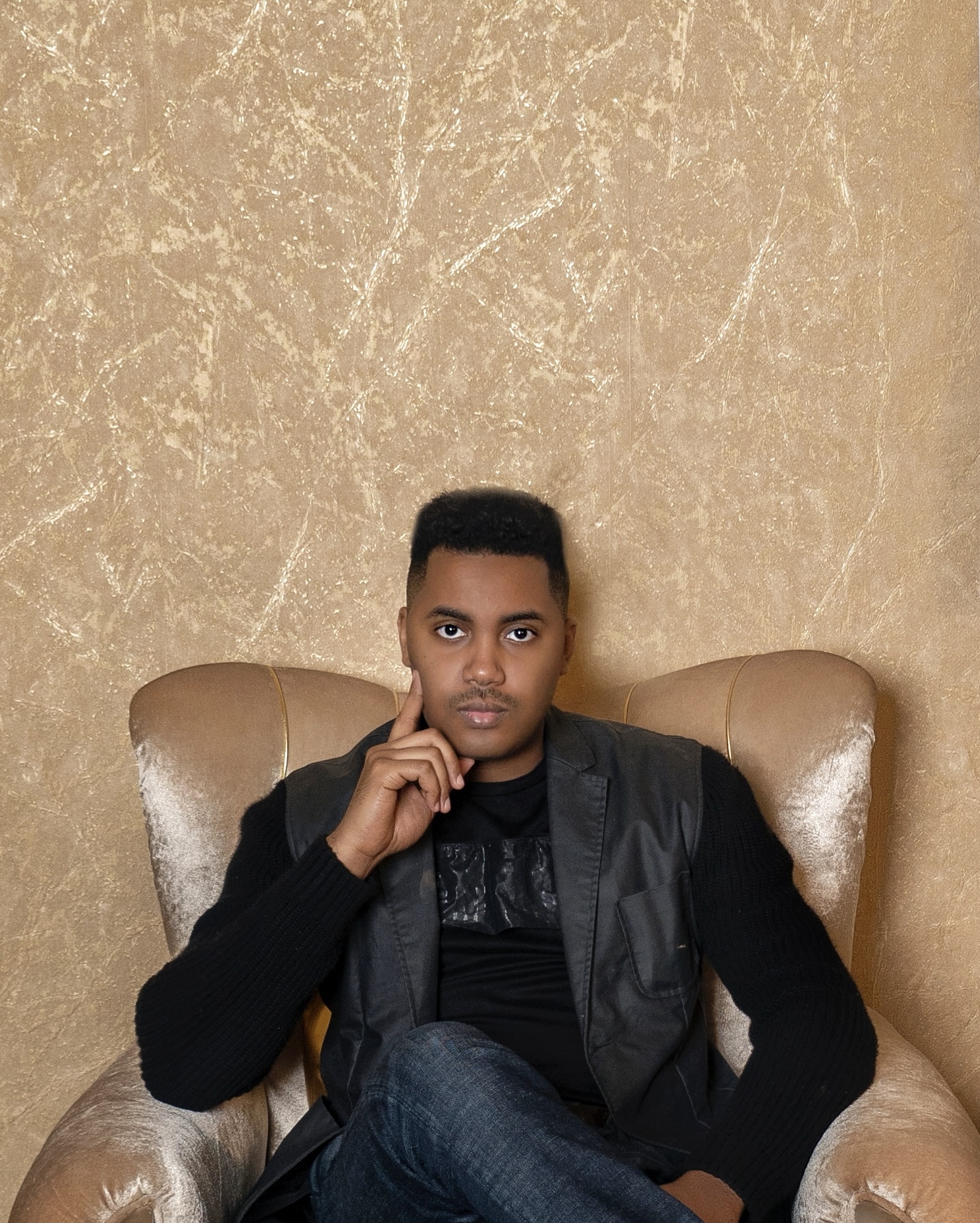  الفنان السعودي المبدع طارق بلدينا 