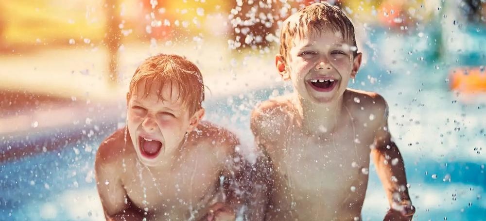  المتعة للكبار والصغار في سبلاش باد 