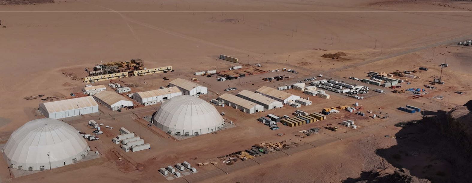  المخرج السعودي عبدالعزيز الشلاحي يصور فيلمه الروائي الجديد "هوبال" في استوديوهات نيوم