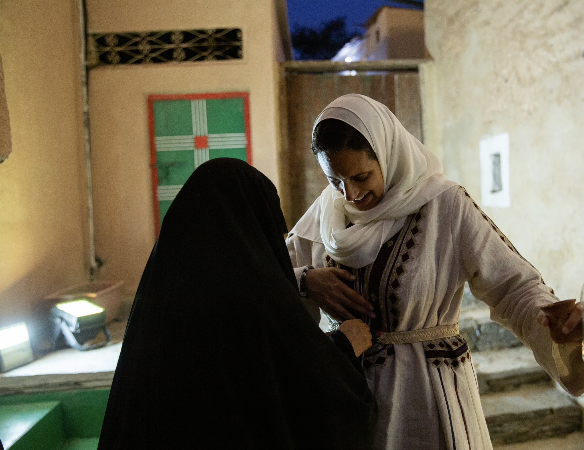 الأميرة هيفاء آل سعود تعبر عن سعادتها بتجارب جنوب المملكة السياحية