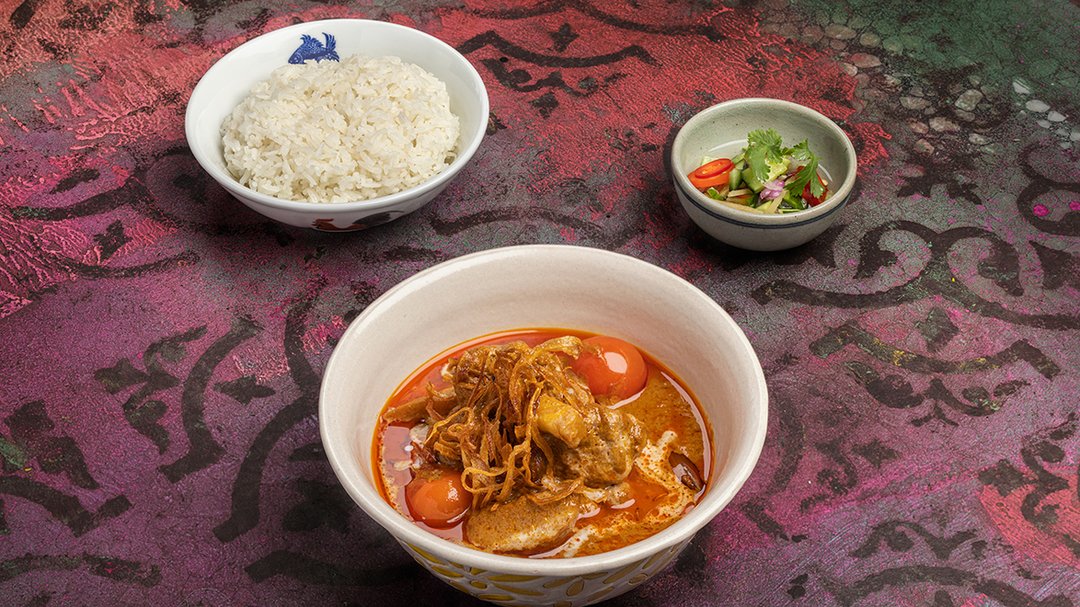  مطعم لونغ تشيم وتجارب تايلاندية شهية 