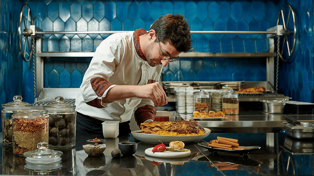  وأطباق تعد بكل الحب في مطعم ميز. 