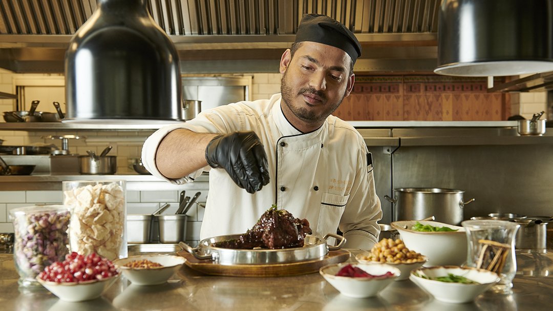  ولمسة سعودية أنيقة في أطباق تكية الشهية. 