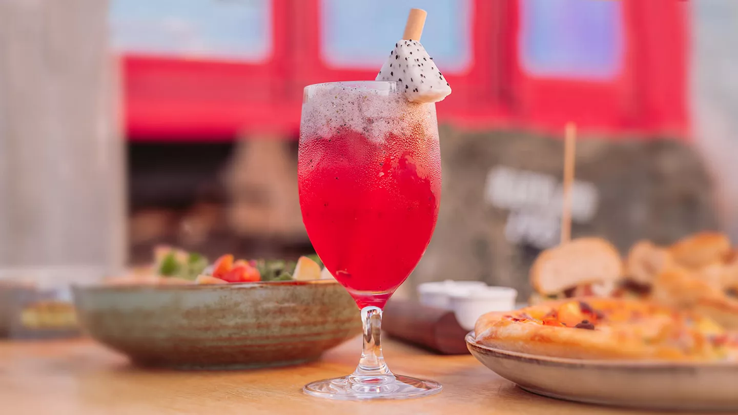  ومشروبات منعشة من كرافان من هابيتاس العلا 