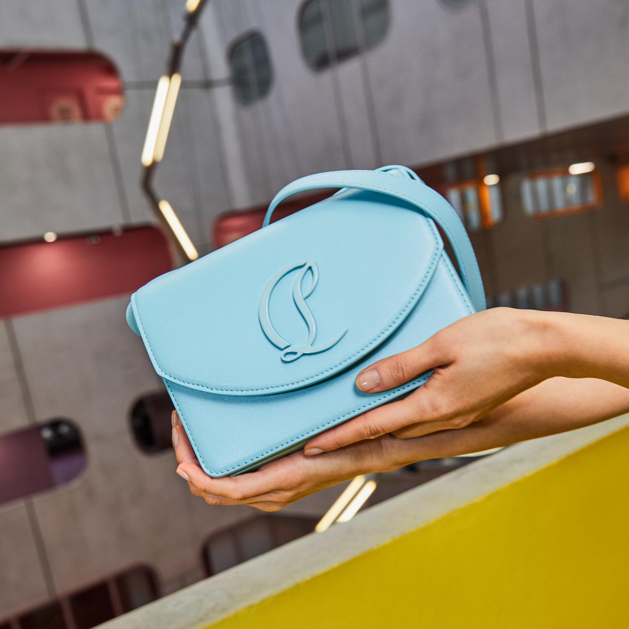 الأزياء النسائية لربيع/صيف 2024