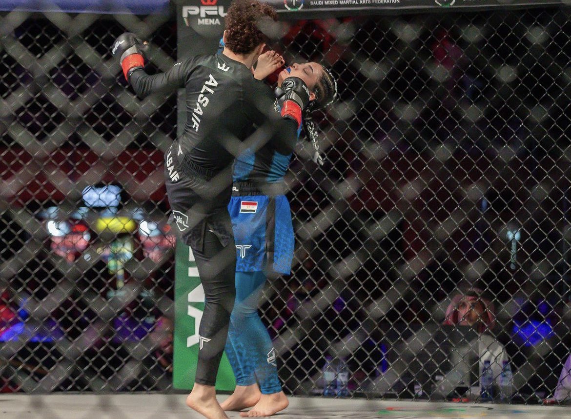  وفوز بالضربة القاضية لهتان السيف 