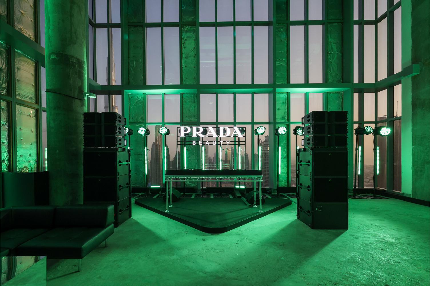 Prada تحتفل بإطلاق أوّل مجموعة لها من مستحضرات التجميل والعناية بالبشرة ..بالصور