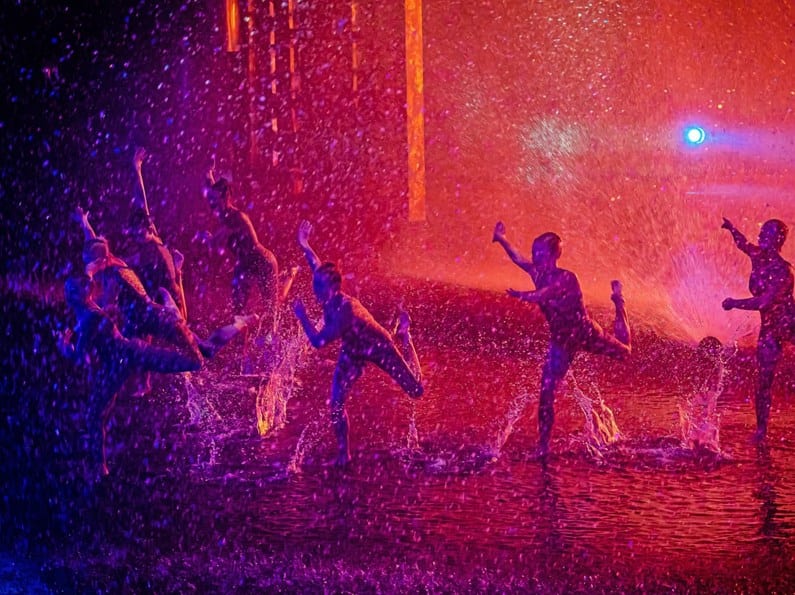 تجربة مسرحية مميزة تنتظركم في لا بيرل باي دراغون 