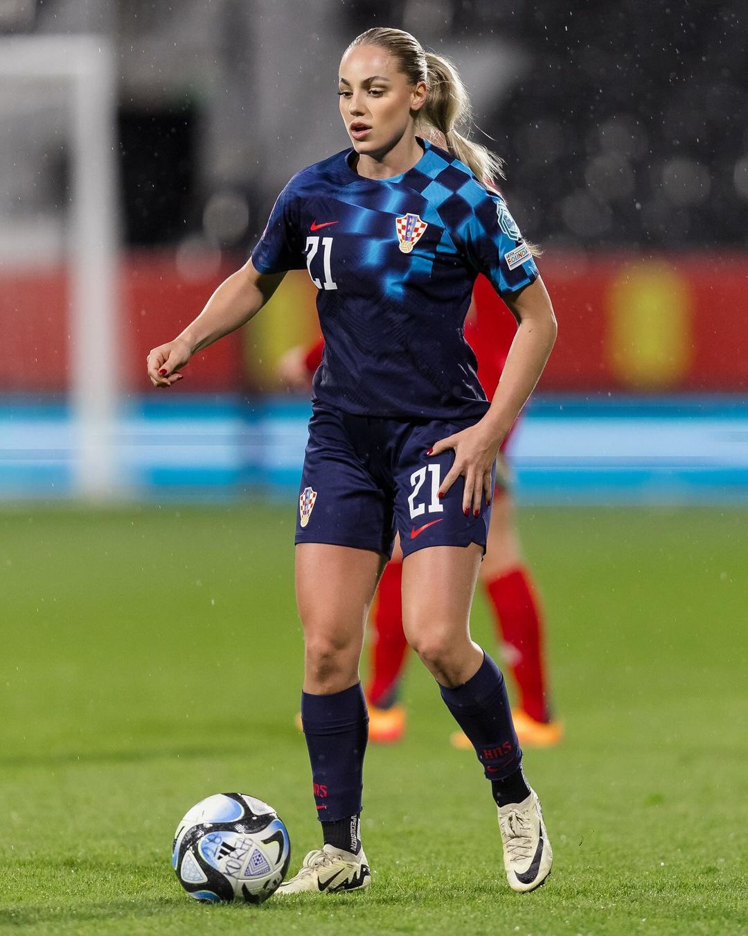  الكرواتية آنا ماريا ماركوفيتش بقميص منتخب بلادها 