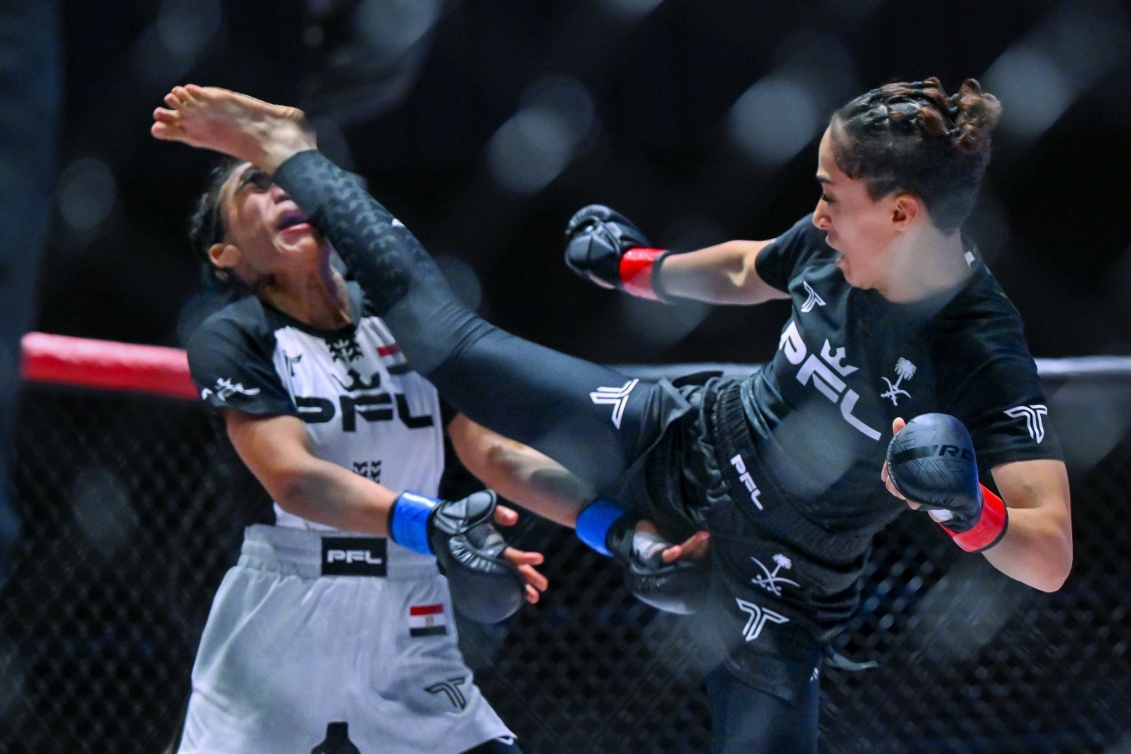  ضربة قوية من هتان السيف لمنافستها إيمان بركة 