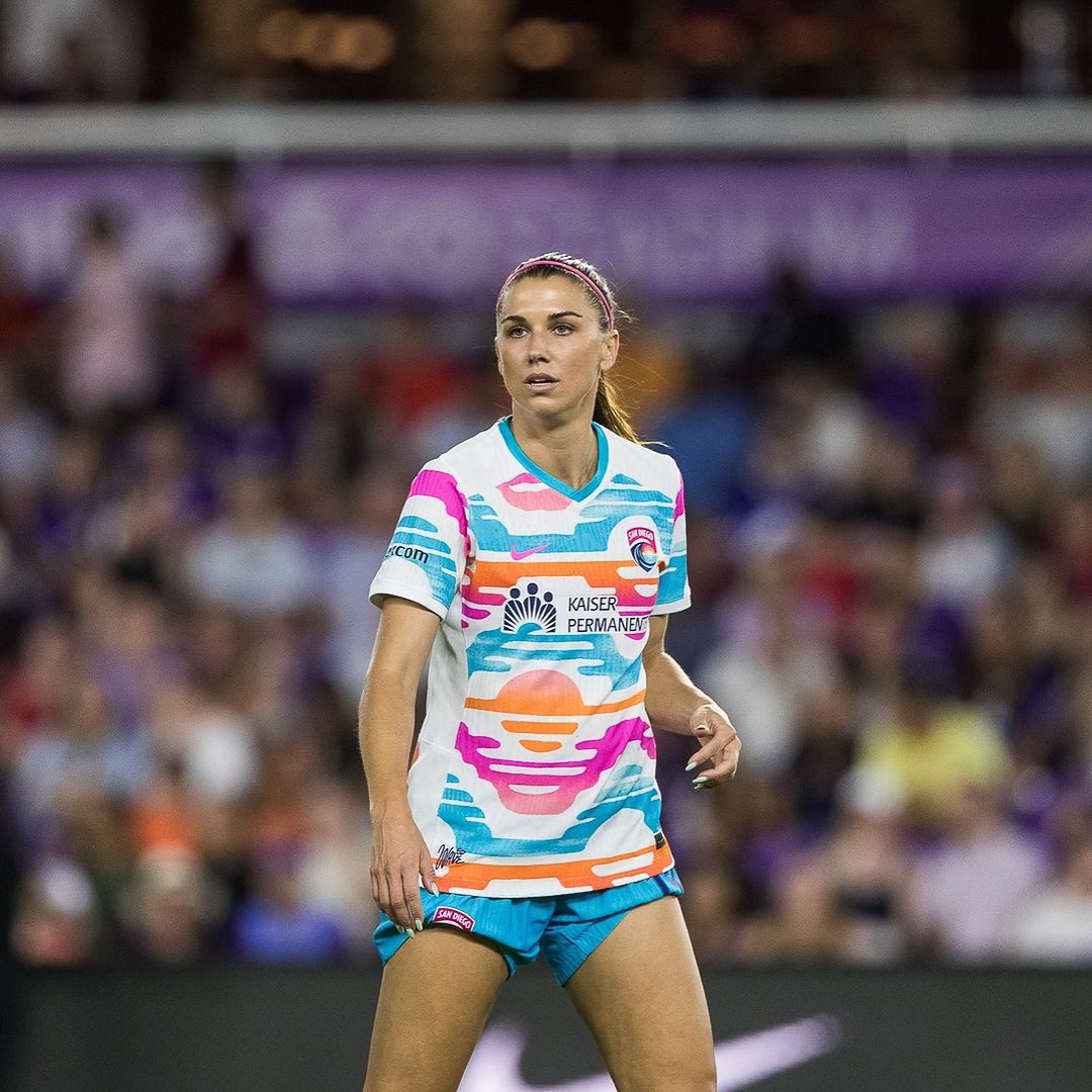  لاعبة كرة القدم الأمريكية الموهوبة أليكس مورغان 