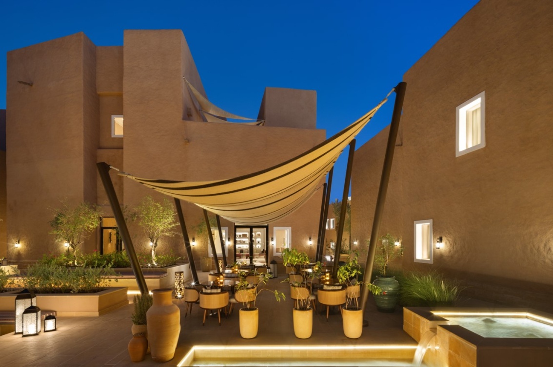  أجواء خيالية تنتظر الزوار في فندق باب سمحان التراثي الاصيل 