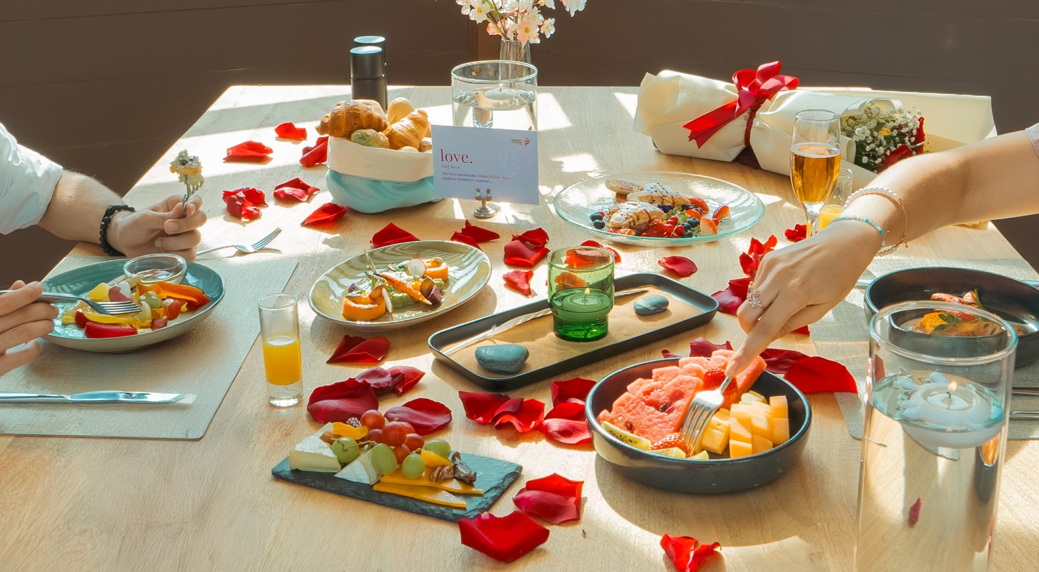  تجربة استثنائية في عيد الحب 