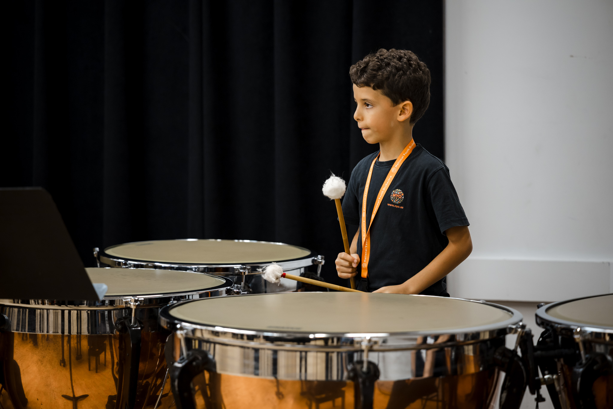  عازف الإيقاع آدم يوسف سالم 