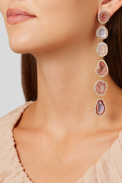 تسوقي أجمل الأقراط الفاخرة للسهرة