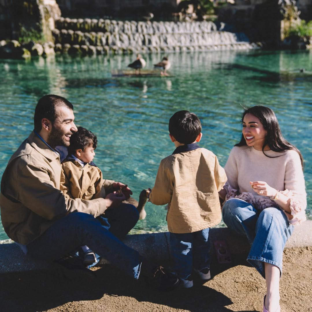  أسرة فرح الهادي تحتفل بعيد ميلادها في برشلونة