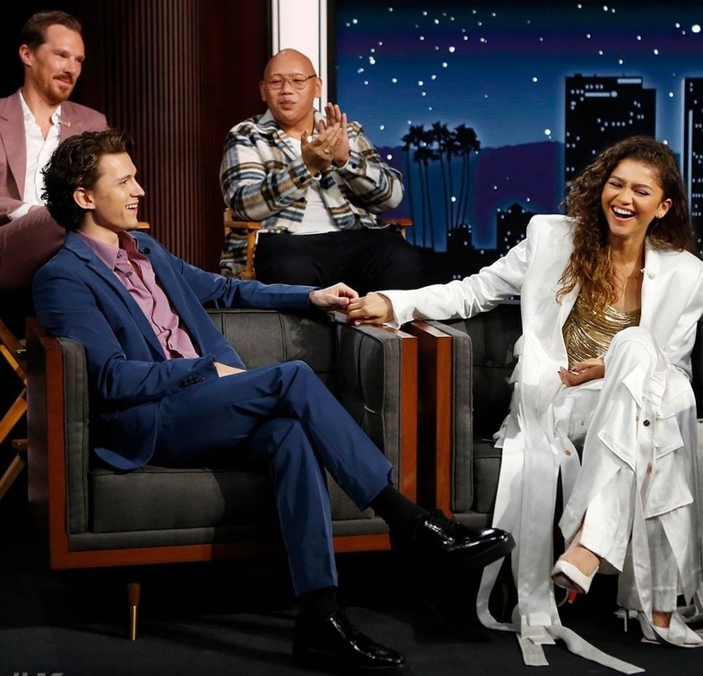 توم هولاند وزيندايا بين زواج سري ومنتظر