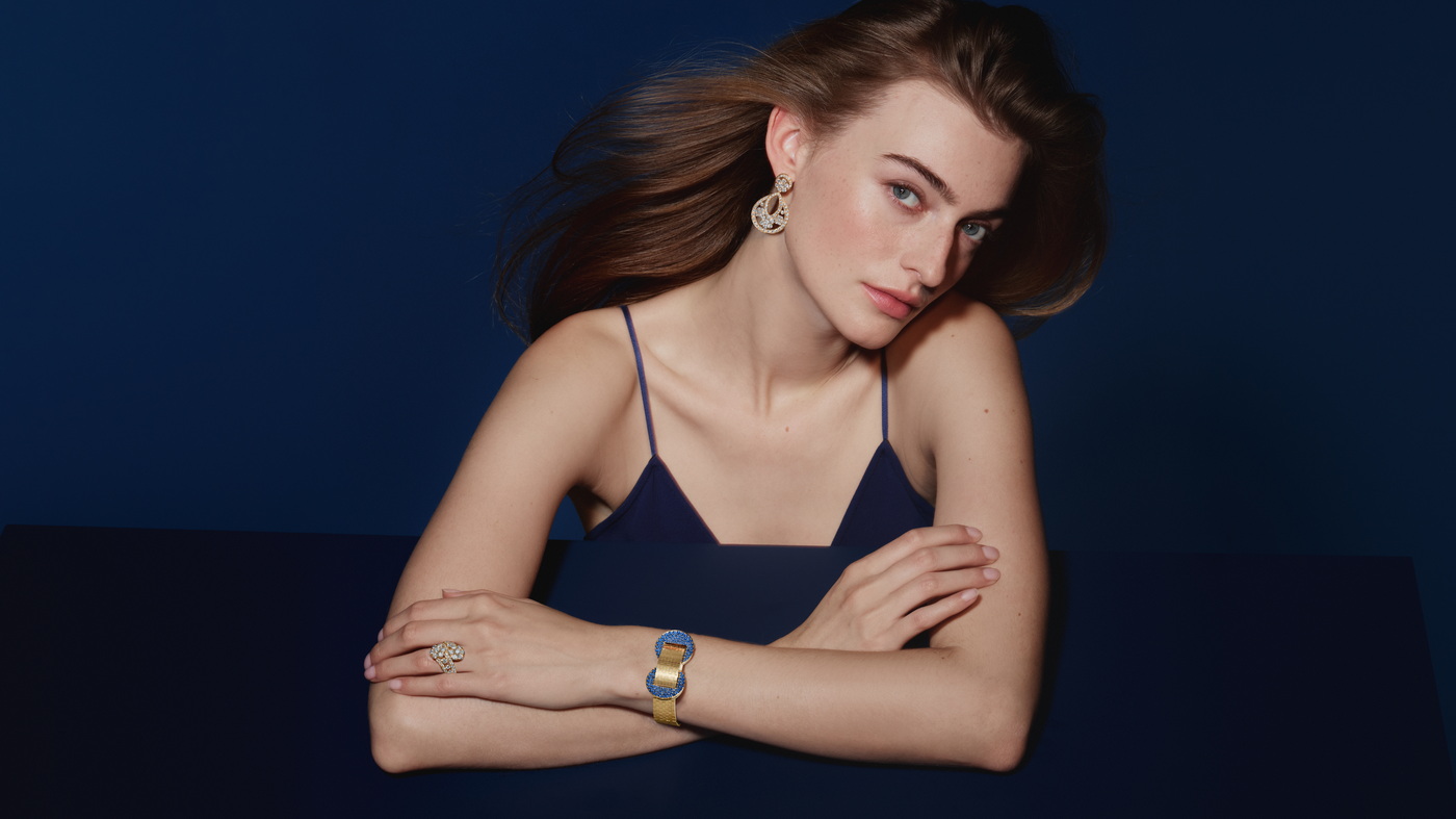 ساعات فان كليف أند آربلز: رحلة إبداع سماوي بين النجوم والوقت