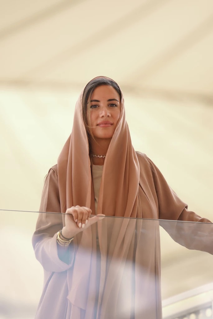 آية البكري الرئيس التنفيذي لمؤسسة بينالي الدرعية الصورة من موقع Sotheby's