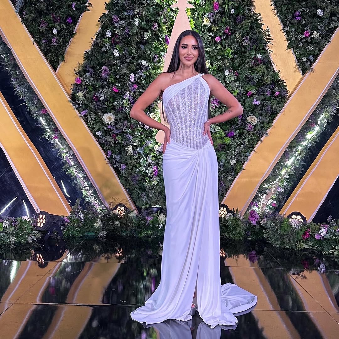 آية سماحة بمجوهرات لافتة من دار معوض