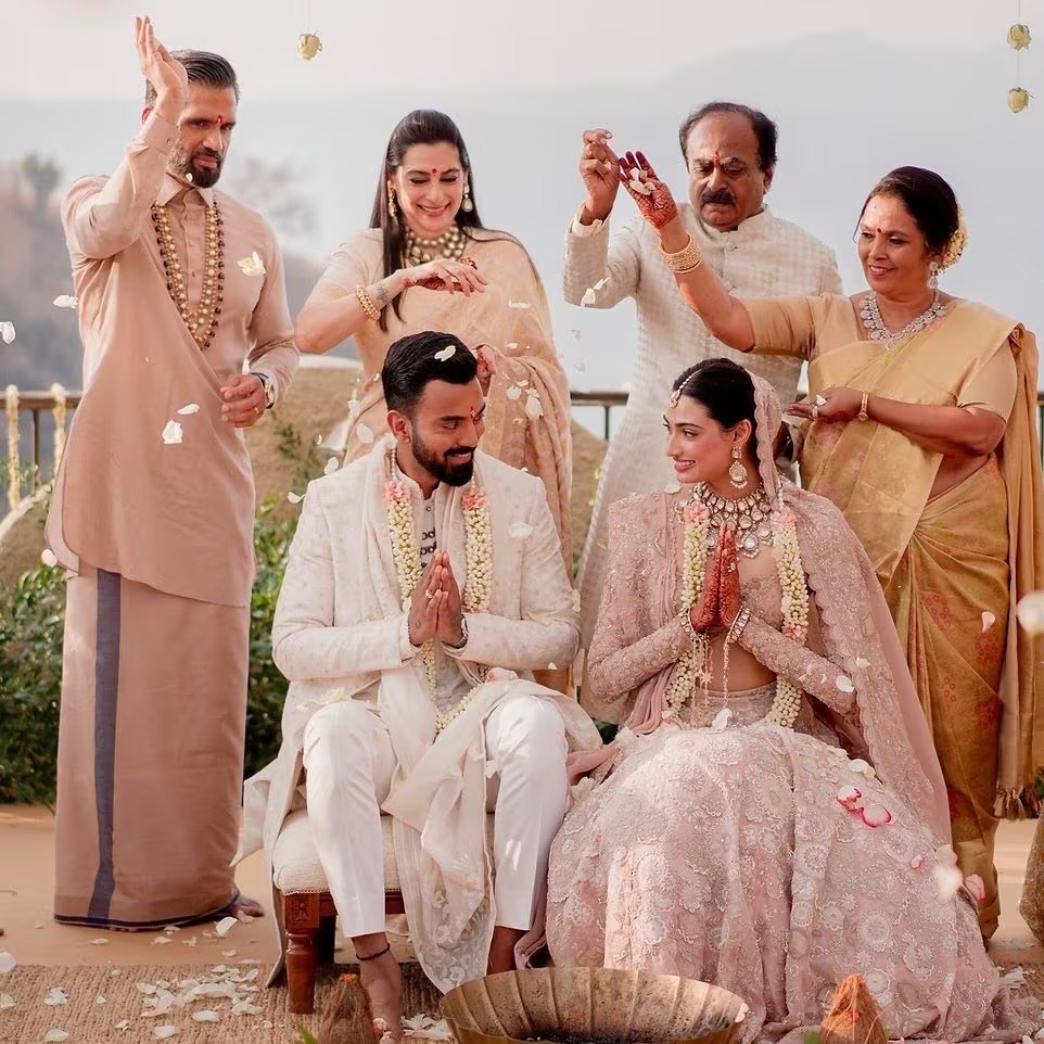 أثيا شيتي Athiya Shetty وكيه إل راهول KL Rahul
