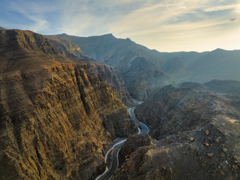 أجواء خلابة لعشاق المغامرة فوق جبل جيس
