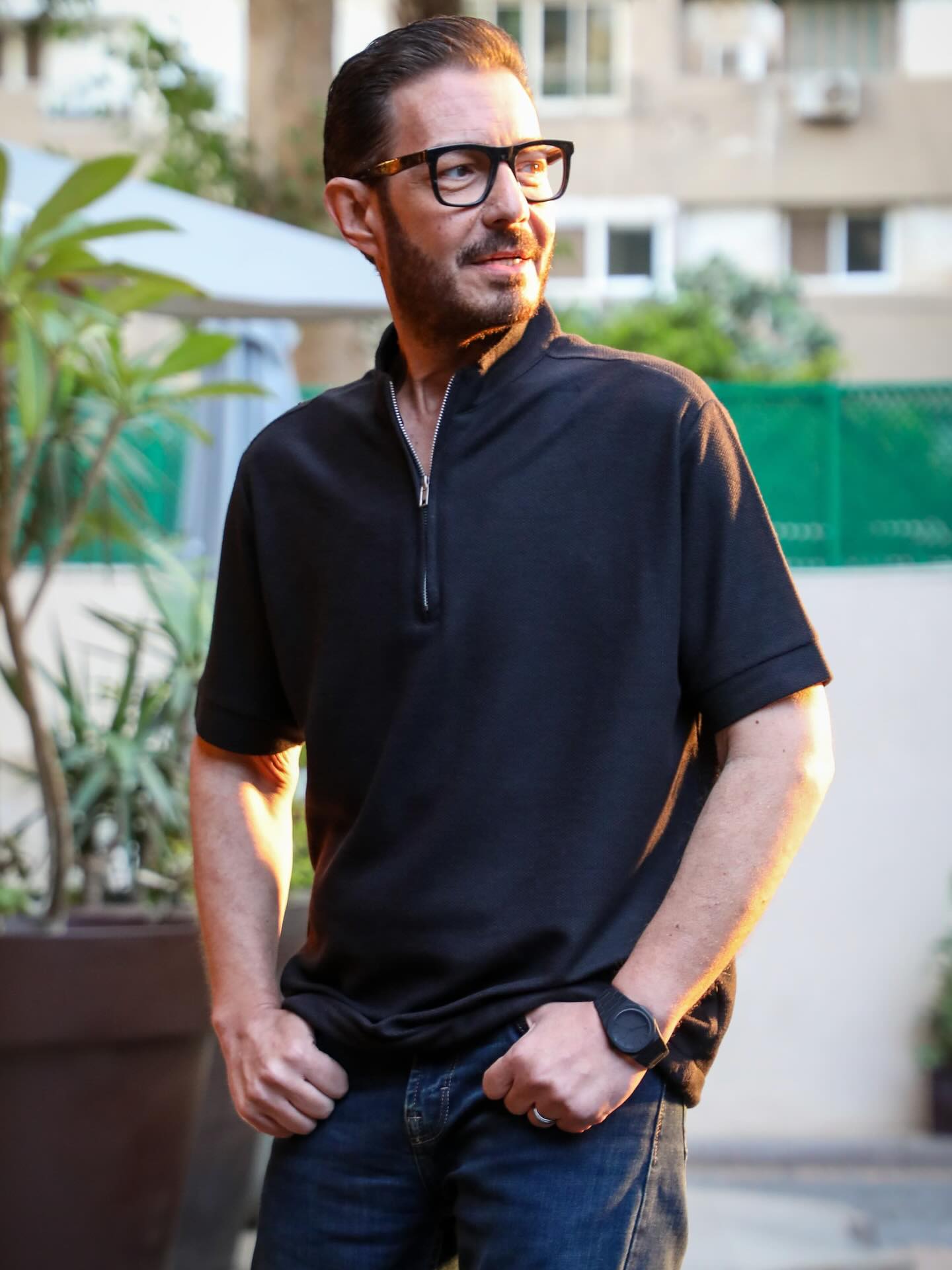 أحمد زاهر جد جديد بروح شبابية