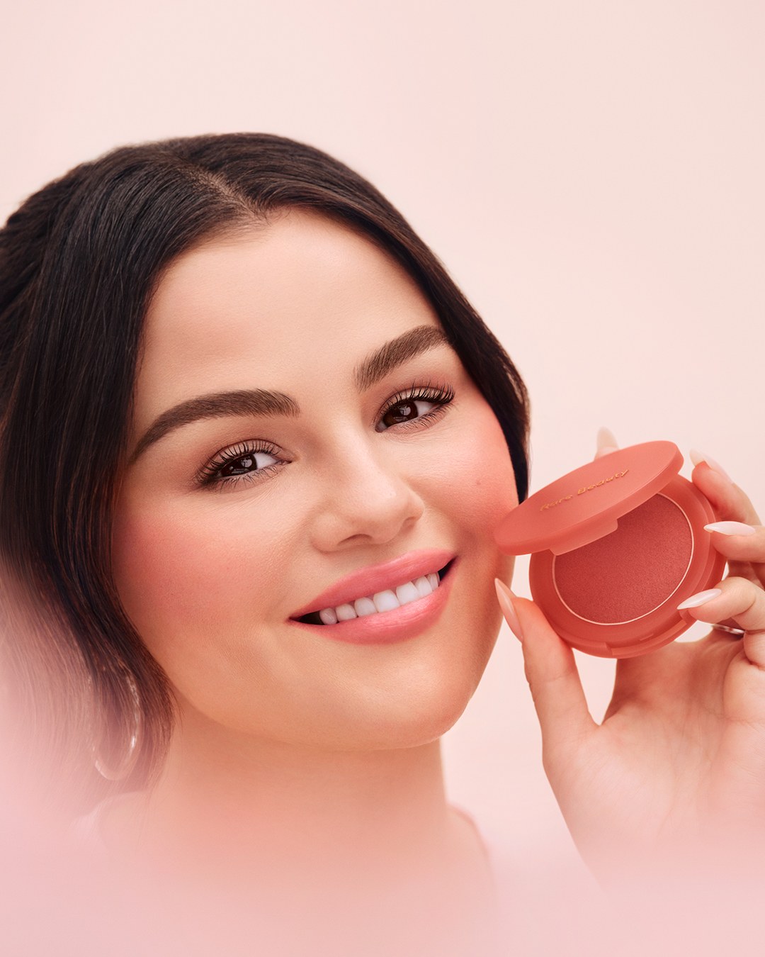 أحمر الخدود الجديد SOFT PINCH MATTE BOUNCY BLUSH