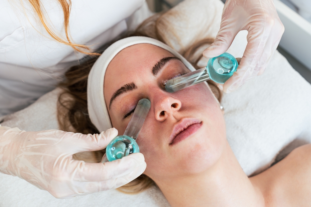 أدوات التبريد المنزلية يمكن أن تكون مفيدة بشكل لطيف، إذ تساعد على تقليل الإنتفاخ الصباحي