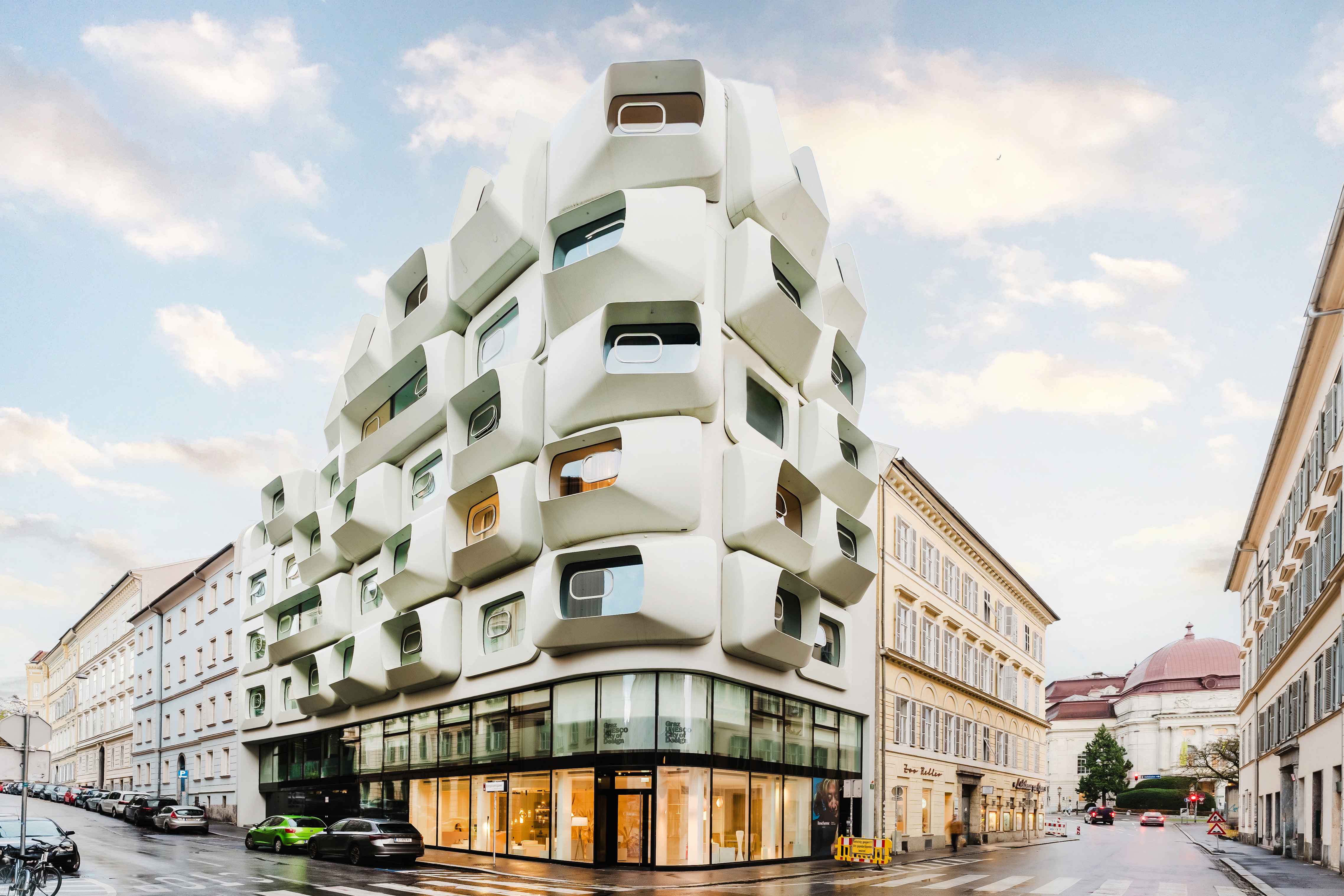 أرجوس من تصميم زها حديد، عقار فاخر، معروض بسعر 19 مليون يورو