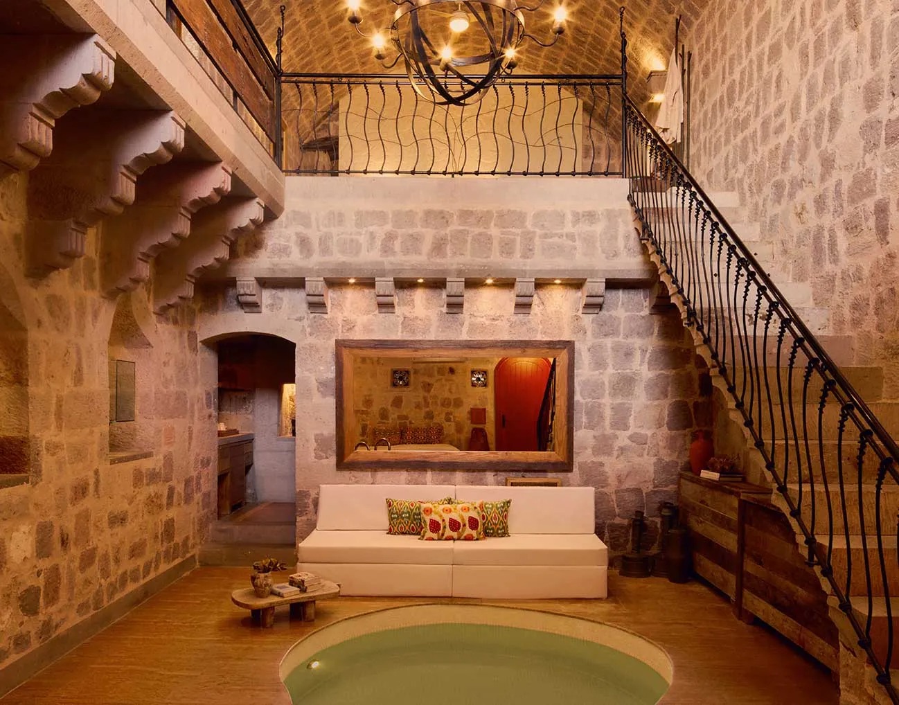 أرغوس إن كابادوكيا Argos in Cappadocia