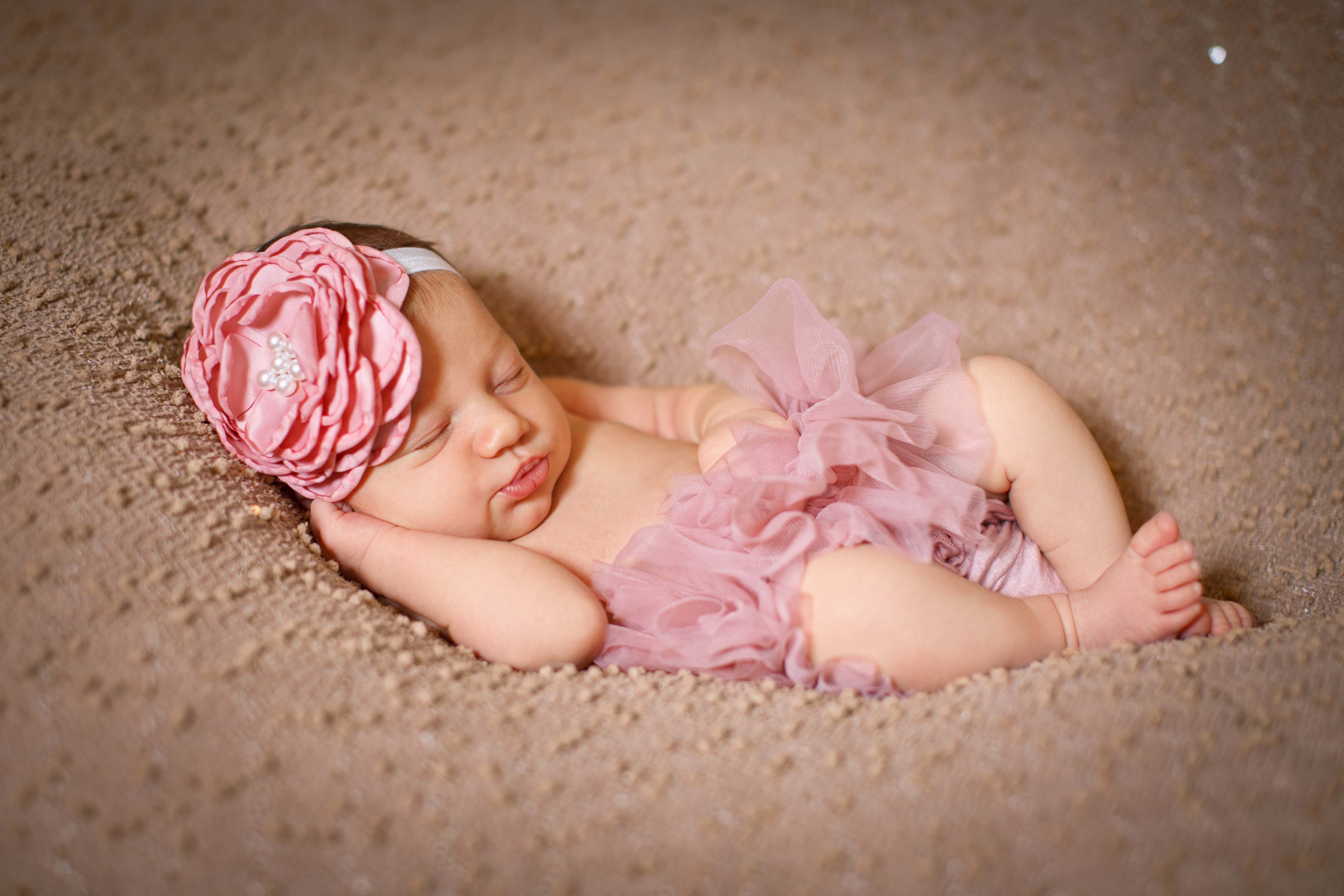 أسماء بنات غريبة وجميلة مميزة لأميرتك الصغيرة