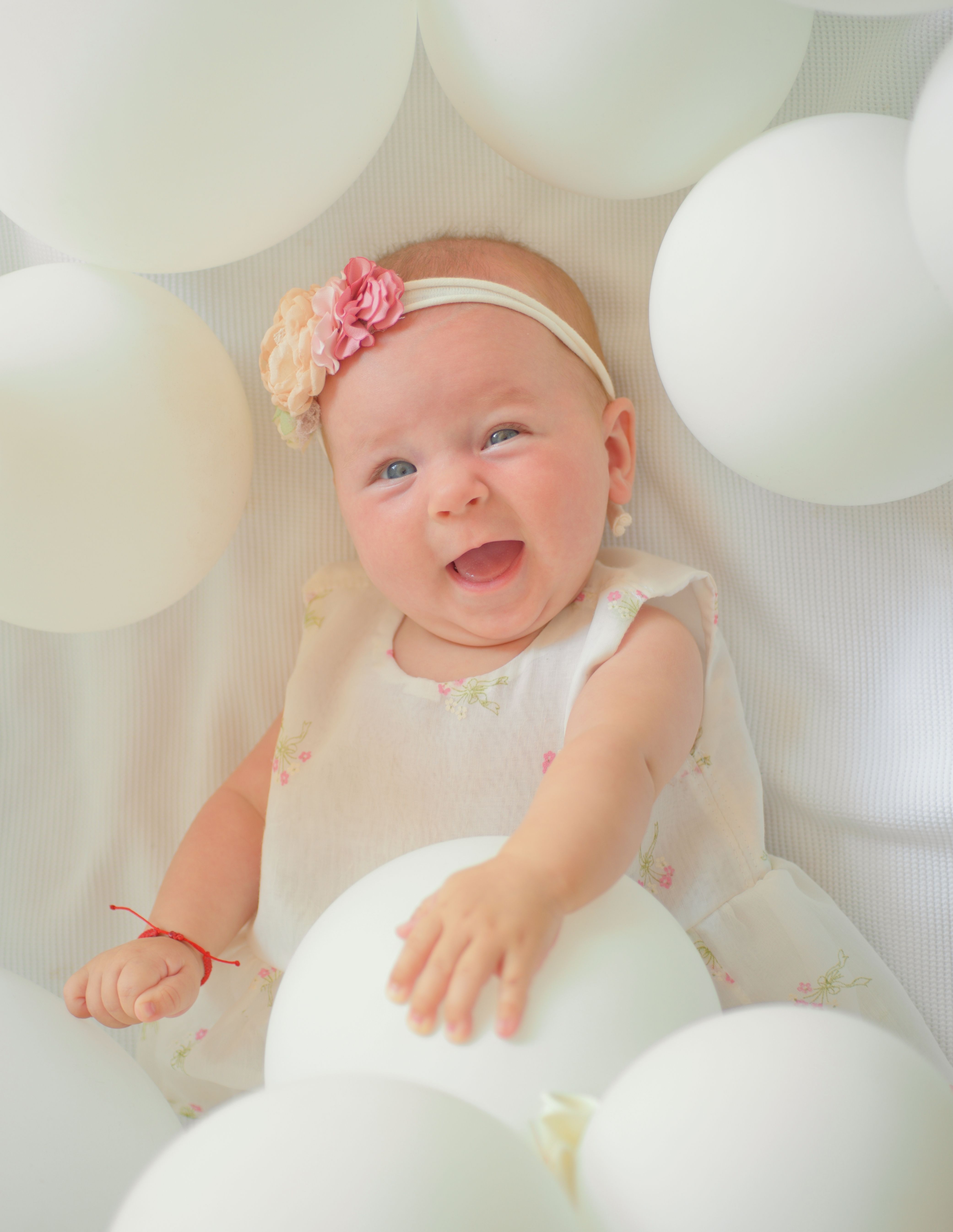 أسماء بنات غريبة وغيرة منتشرة لكل أم 