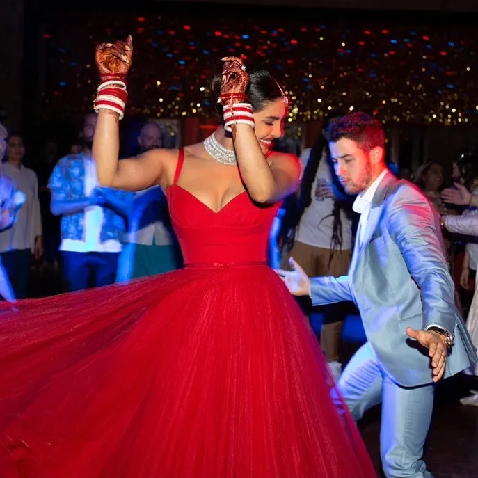 أغنية الرقصة الأولى لنيك جوناس Nick Jonas وبريانكا تشوبرا Priyanka Chopra