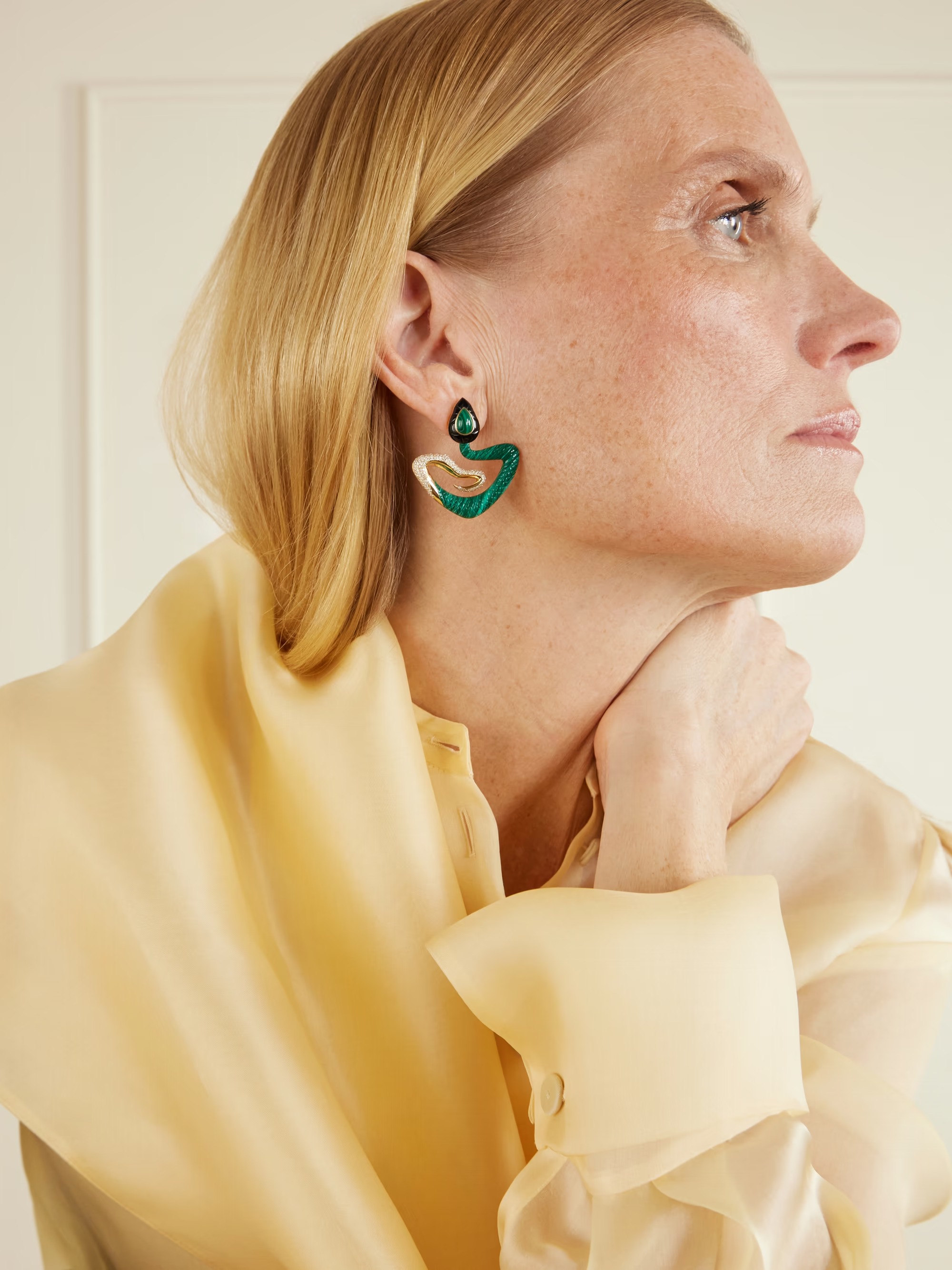 أقراط Bond Street Boaمن LAtelier Nawbar