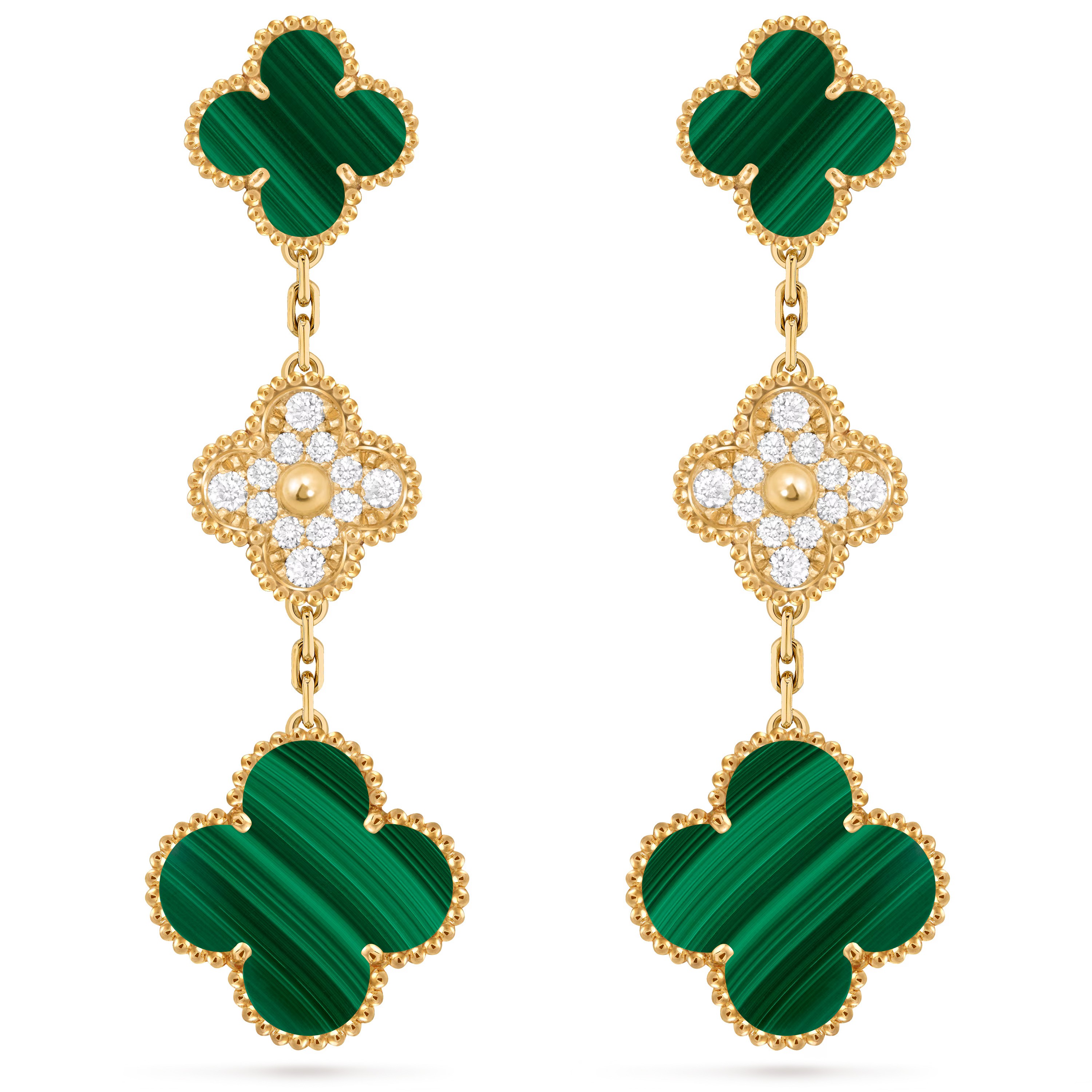 أقراط  Alhambra  من  Van Cleef & Arpels