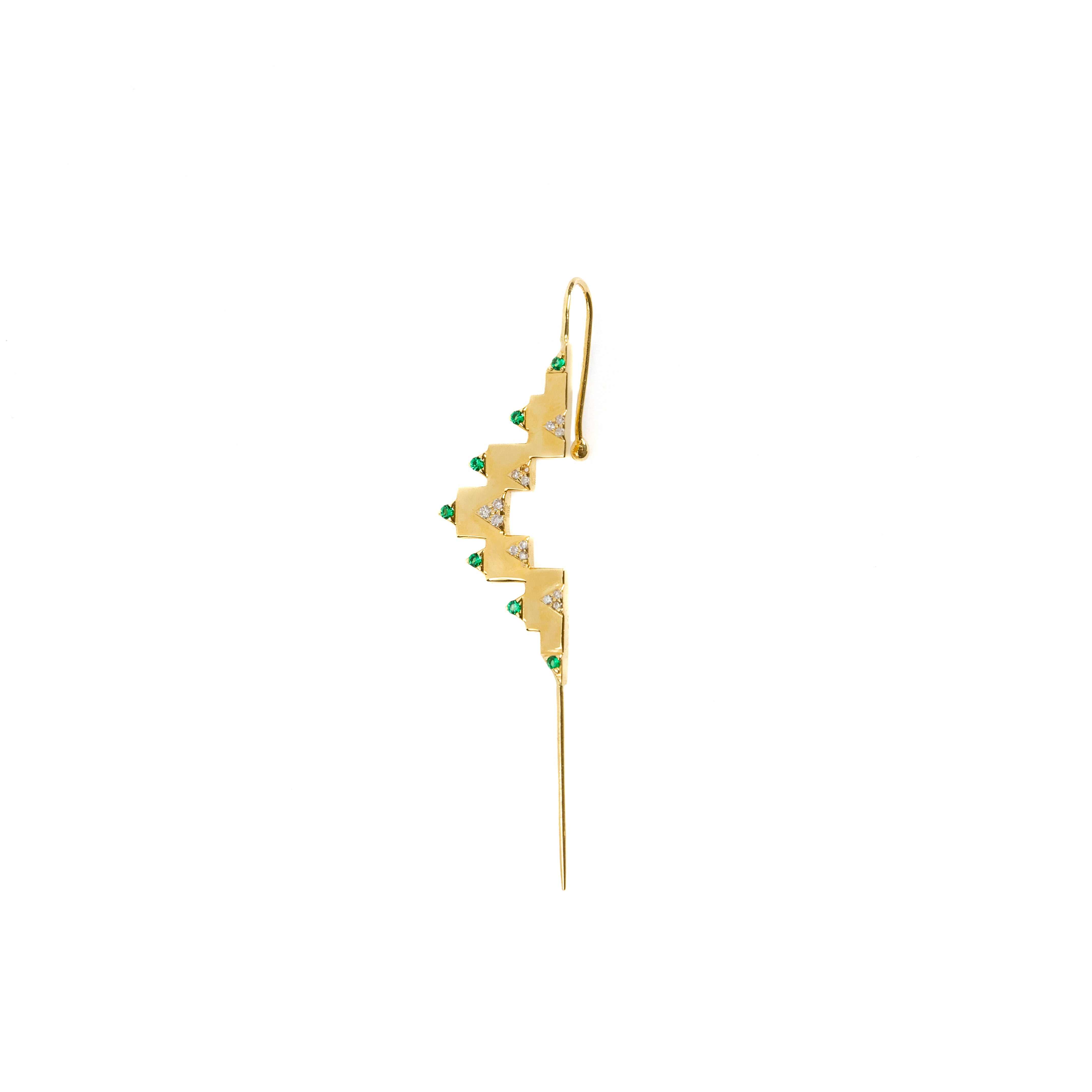 أقراط «Diriyah» من دار RM Jewelry