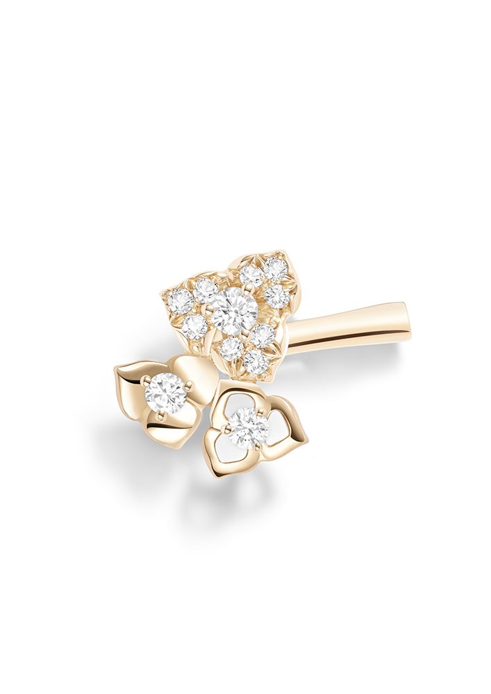 أقراط من بياجيه  Piaget