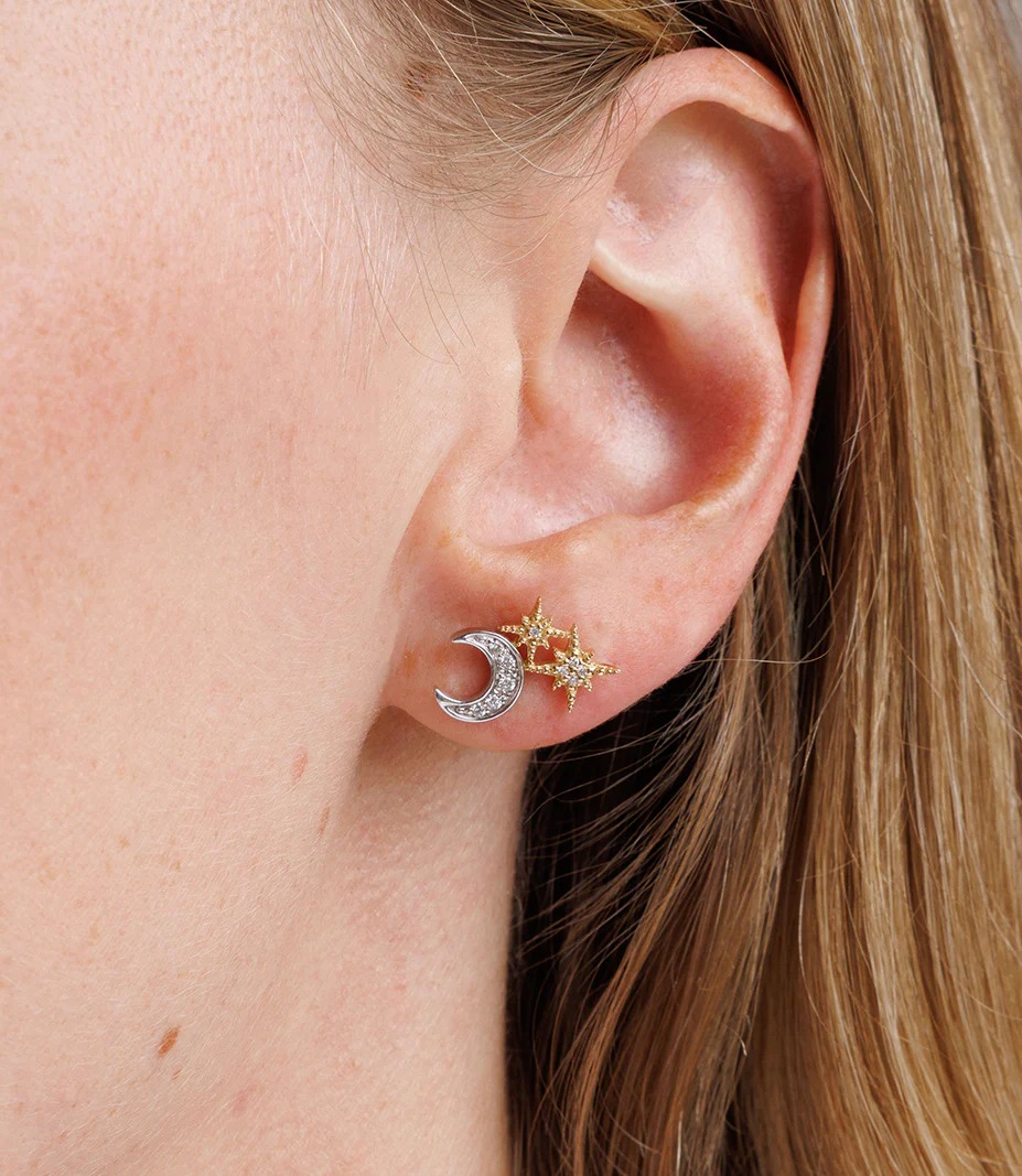 أقراط Moon من Sydney Evan