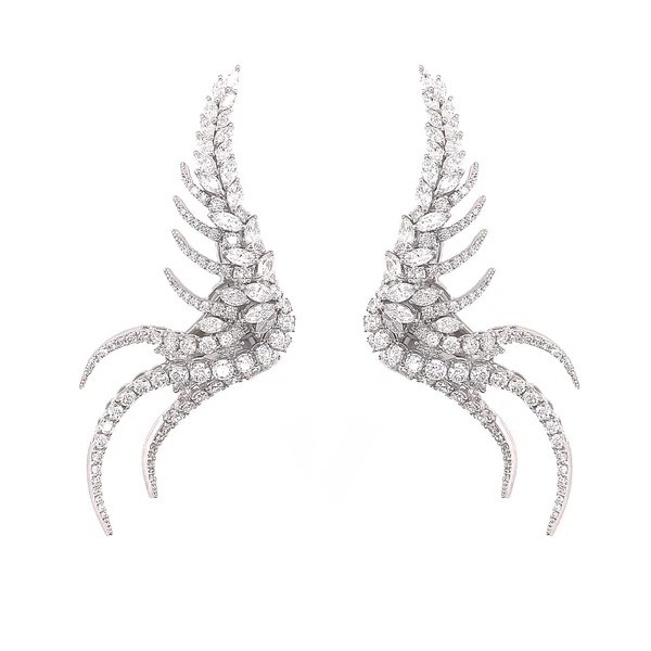 أقراط Scorpion Style من Aariya Diamonds