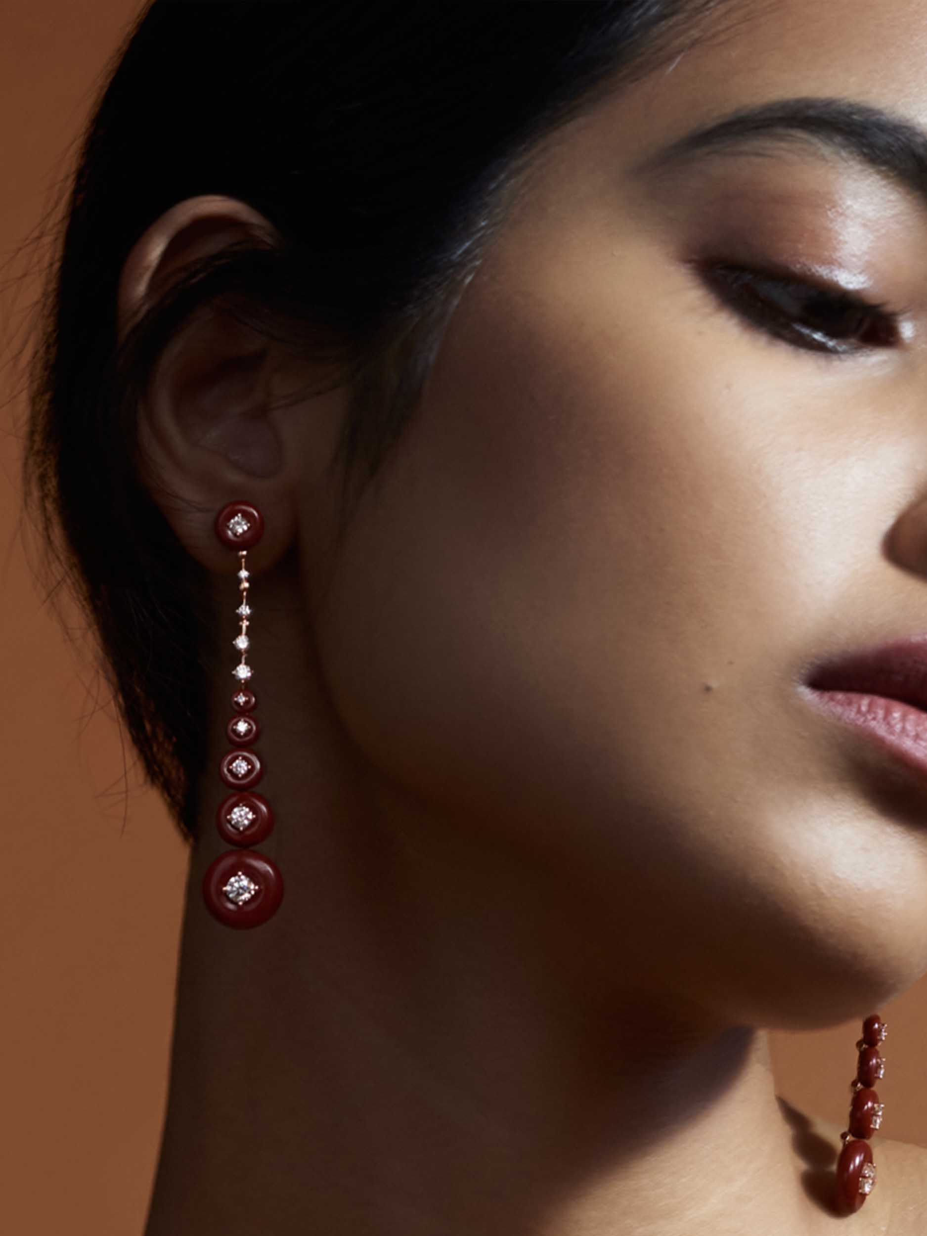 أقراط Surrounding من Fernando Jorge